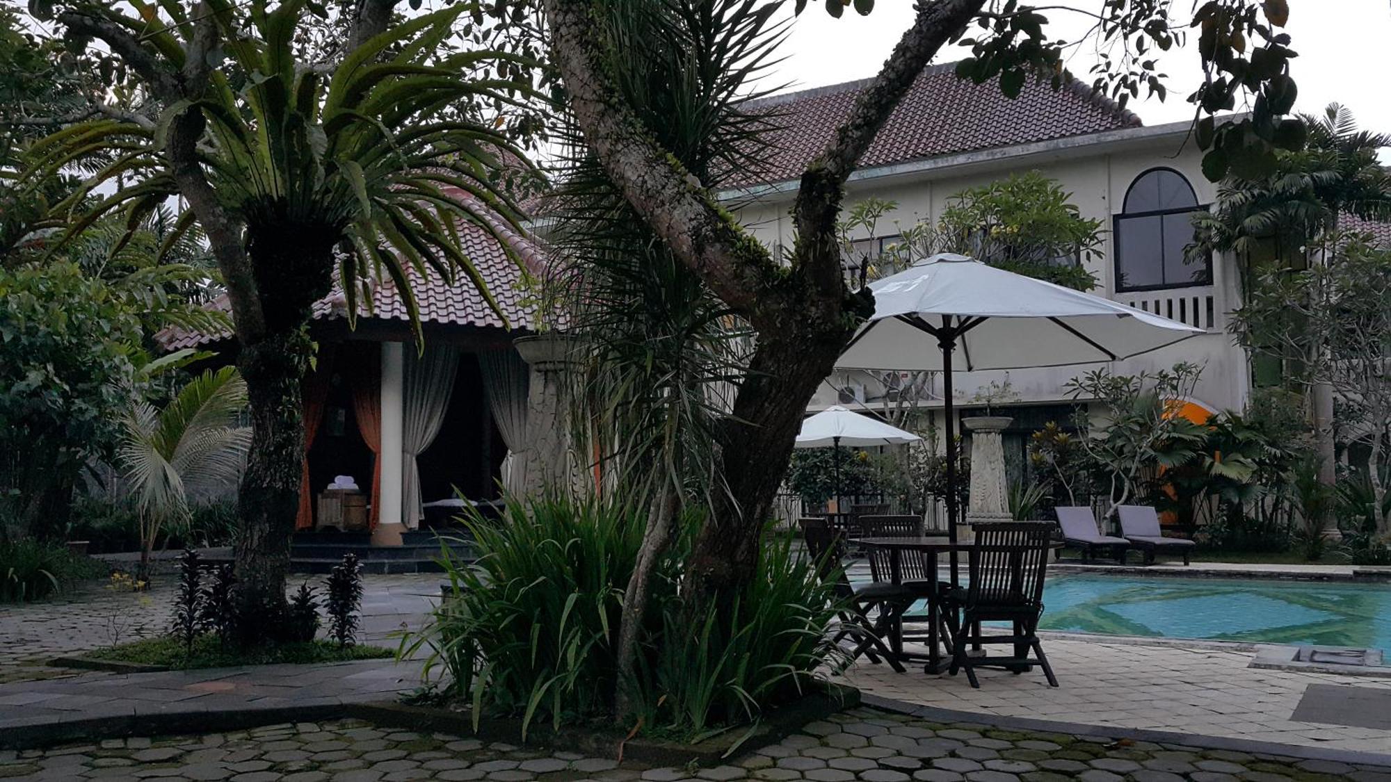 Sarasvati Borobudur Magelang Exteriör bild